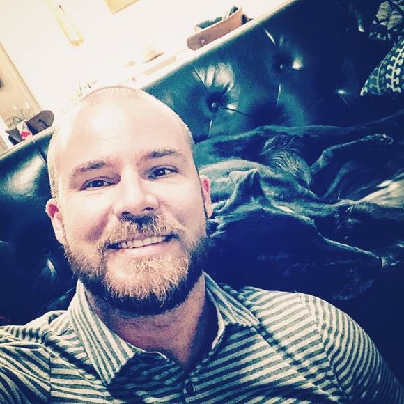 Meet your Posher, Tom - Picture 1 of 1